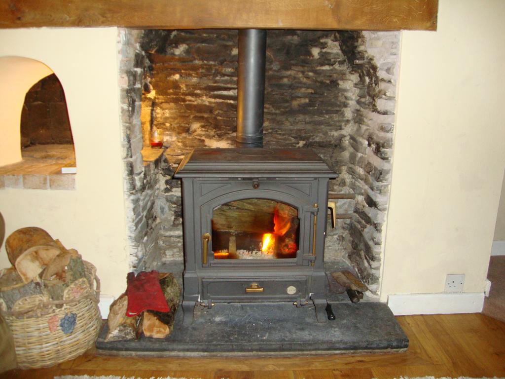 Ceiros Cottage Llangammarch Wells Exterior photo